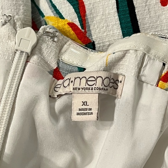 Eva Mendes A-line Floral Dress. Size XL. - Picture 3 of 3